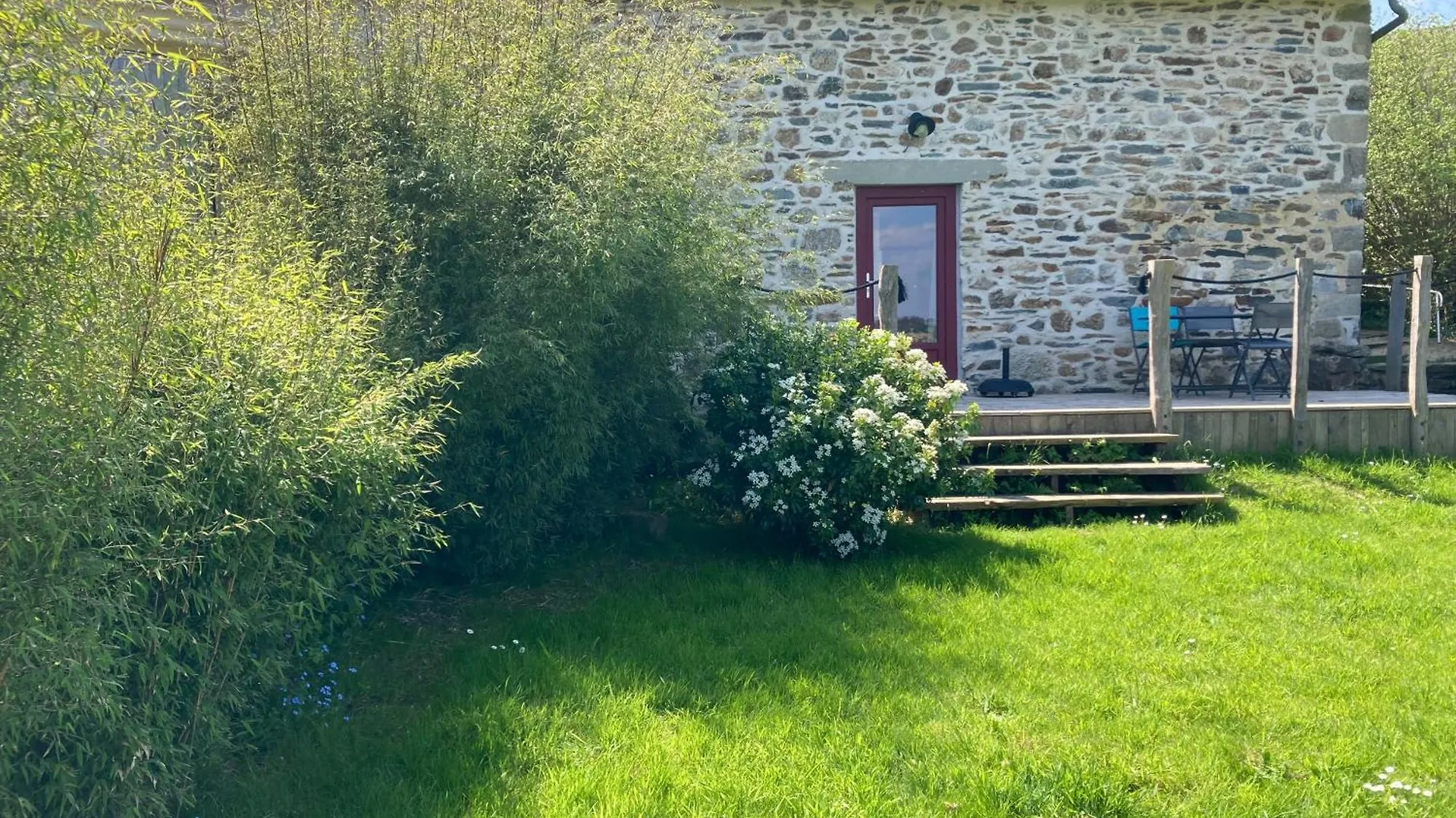 Gite D'Artiste Le Lezard Vert Scrignac Tatil Evi